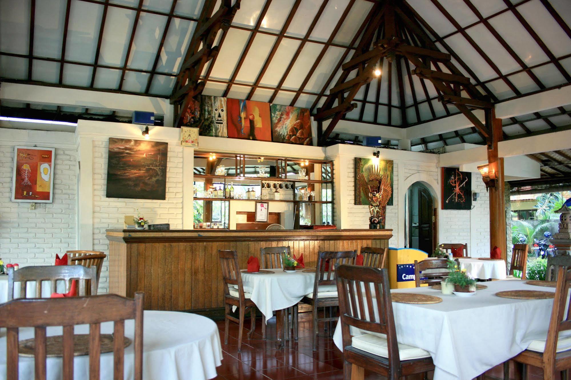 The Taman Ayu Hotel Seminyak Restaurante foto